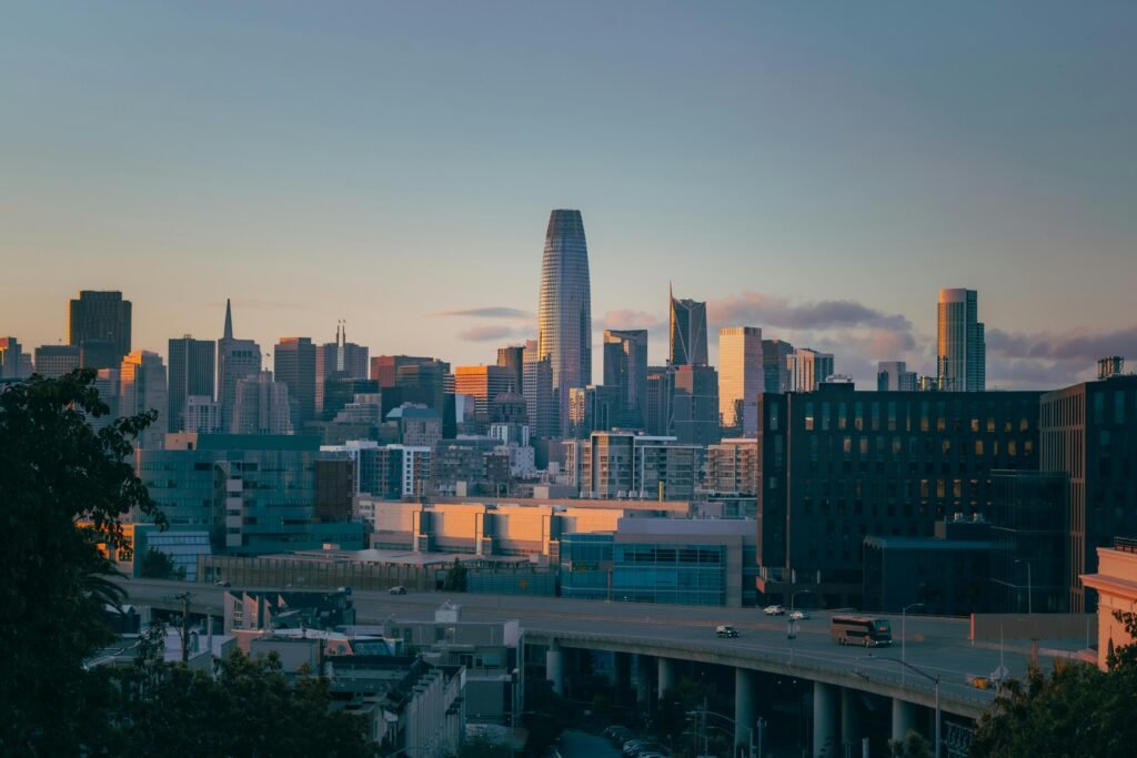 Stunning San Francisco skyline at sunset featuring iconic modern architecture and vibrant cityscape.